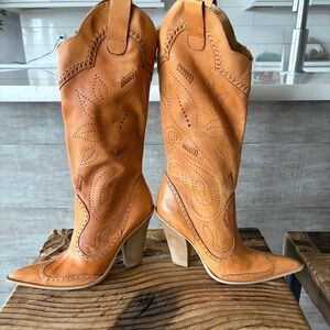 BCBGirls Women's Tan Leather Western High-Heel Boots